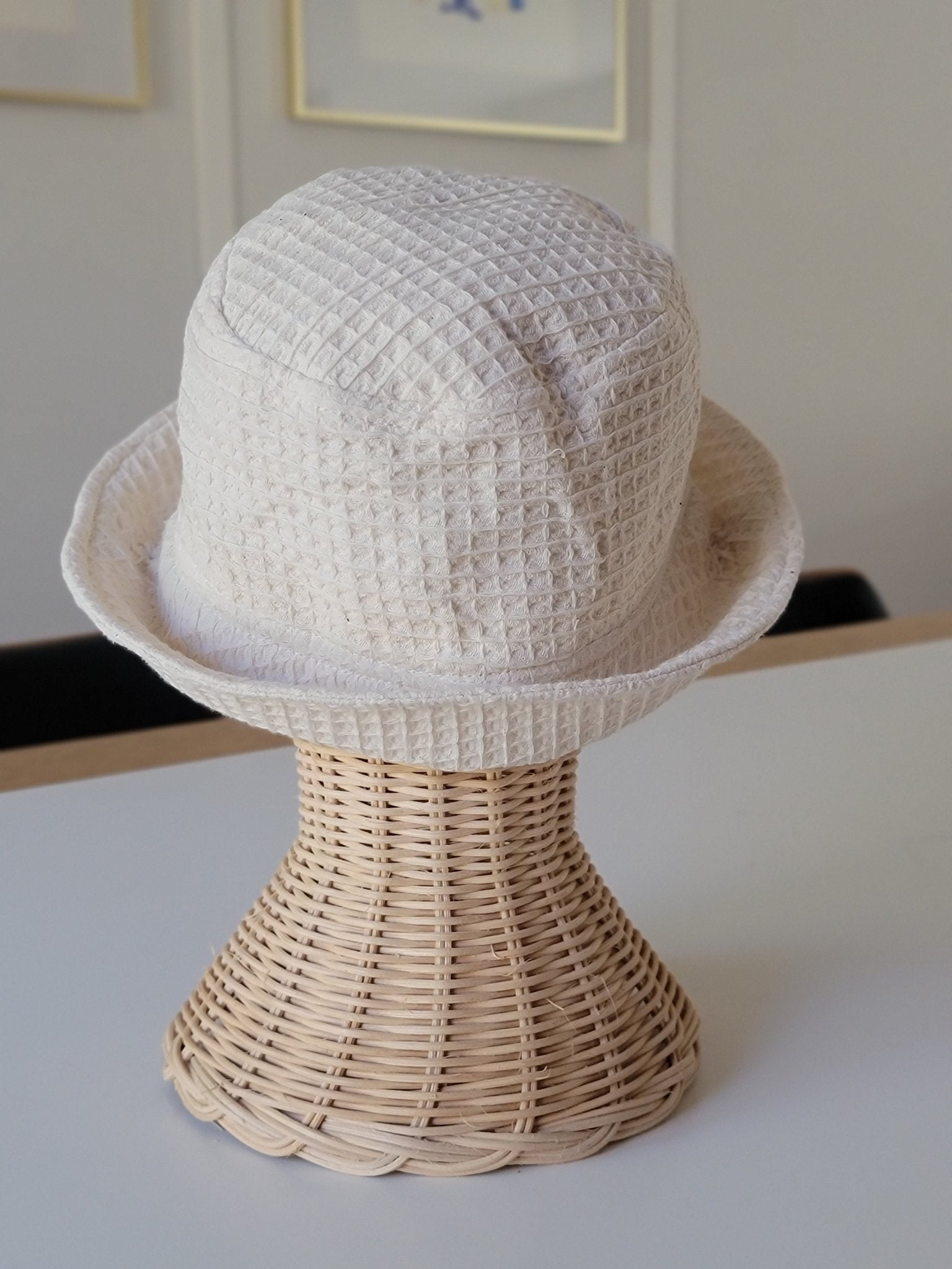 Bucket hat-Bee and daisy-4